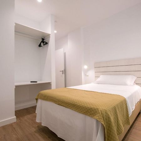 Hostal Beach Санта-Пола Екстер'єр фото